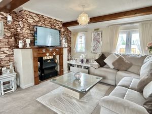 Lounge- click for photo gallery